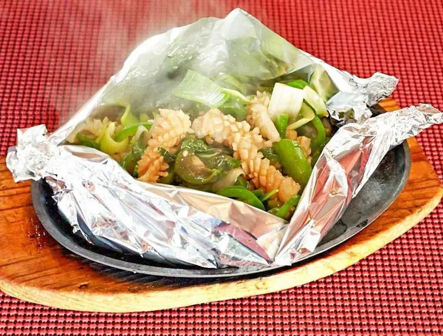 Salt and pepper calamari